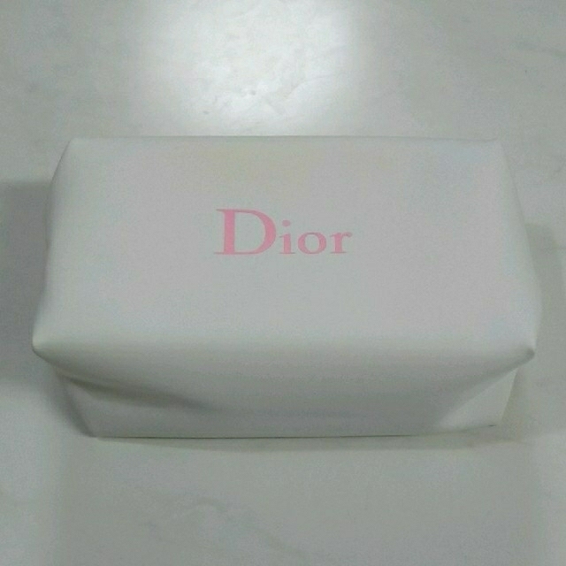 Christian Dior(クリスチャンディオール)のChristian Dior ロゴ ポーチ 白 CD コスメポーチ ピンク  レディースのファッション小物(ポーチ)の商品写真