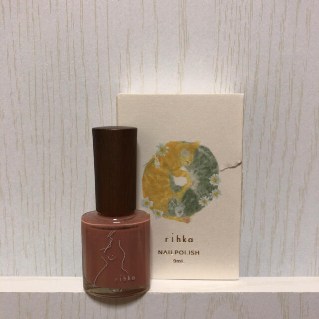 Cosme Kitchen(コスメキッチン)のrhika ネイルポリッシュ coussinet コスメ/美容のネイル(マニキュア)の商品写真