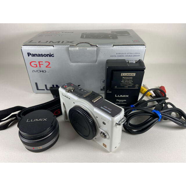 【値下げ中】Panasonic LUMIX GF2 レンズキット 箱付き