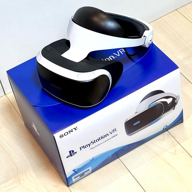 PlayStation VR(プレイステーションヴィーアール)のPlayStation VR Camera同梱版 エンタメ/ホビーのゲームソフト/ゲーム機本体(家庭用ゲーム機本体)の商品写真