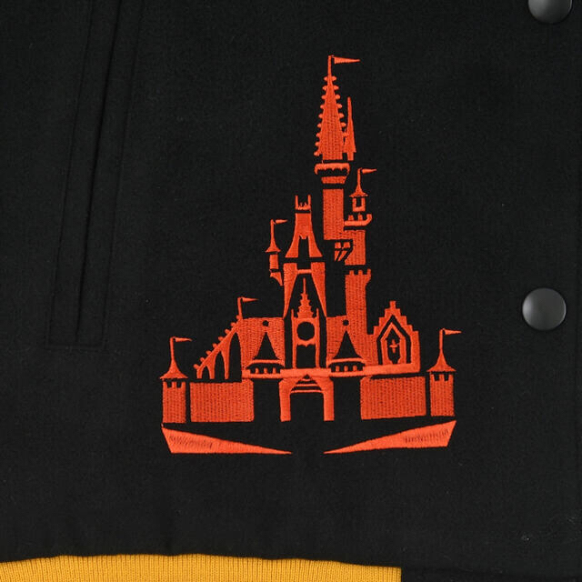 50周年記念　ディズニー ブルゾンMagic Kingdom ロゴ　新品　おまけ