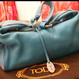 トッズ(TOD'S)のTOD'S　エメラルドブルーバッグ♡(ハンドバッグ)