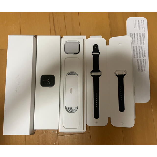 Apple Watch series 6 44mm スペースグレイ GPSモデル時計