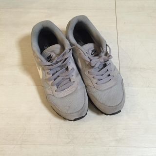 ナイキ(NIKE)のナイキスニーカー 25.5 グレー(スニーカー)