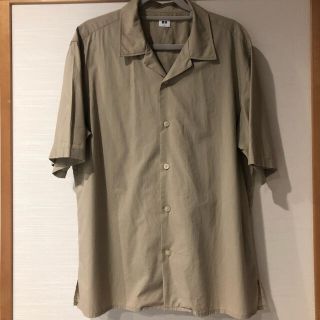 ユニクロ(UNIQLO)のユニクロ オープンカラーシャツ ベージュ Mサイズ(シャツ)