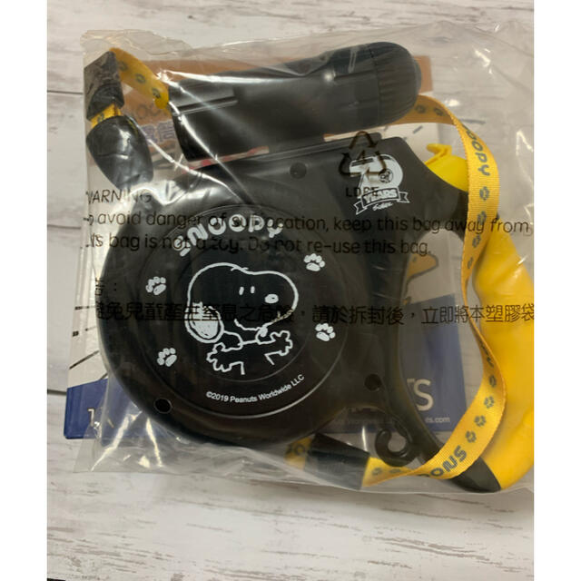 SNOOPY(スヌーピー)のスヌーピー ★ライト付き・伸縮リード★台湾限定 その他のペット用品(犬)の商品写真