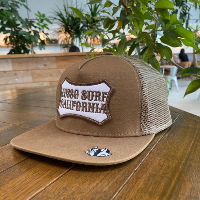 STANDARD CALIFORNIA(スタンダードカリフォルニア)の西海岸系☆LUSSO SURF ボックスロゴ刺繍キャップ☆帽子　カーキ メンズの帽子(キャップ)の商品写真