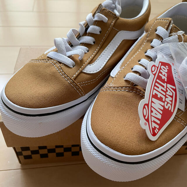 VANS(ヴァンズ)のVANSオールドスクールキッズ22cm シナモンカラー キッズ/ベビー/マタニティのキッズ靴/シューズ(15cm~)(スニーカー)の商品写真