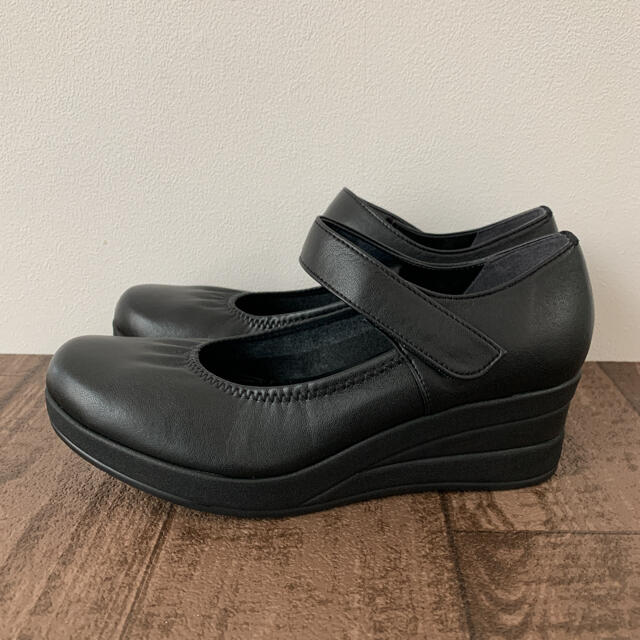 ファーストコンタクト　パンプス　ブラック　23.0　A95 レディースの靴/シューズ(ハイヒール/パンプス)の商品写真