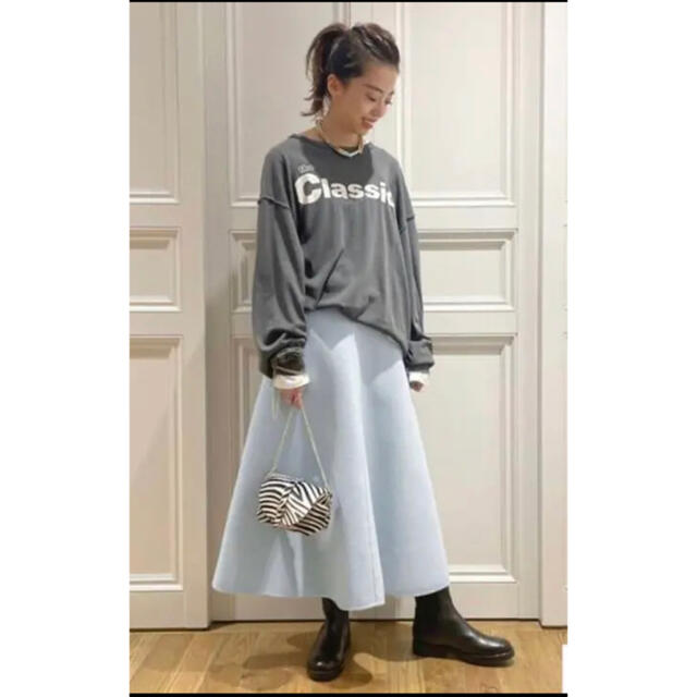 MUSEdeDeuxiemeStand Alnne out of 90s L/S 2