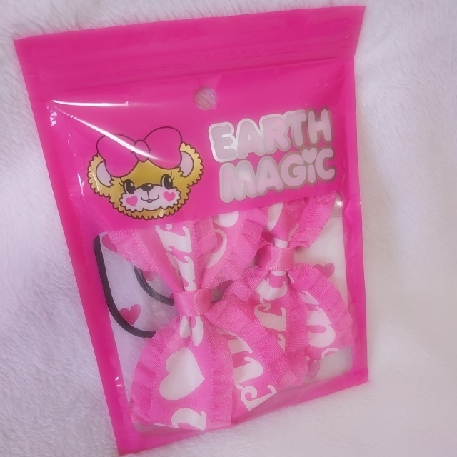 EARTHMAGIC(アースマジック)のアースマジック♡ロゴリボンヘアゴム キッズ/ベビー/マタニティのこども用ファッション小物(その他)の商品写真