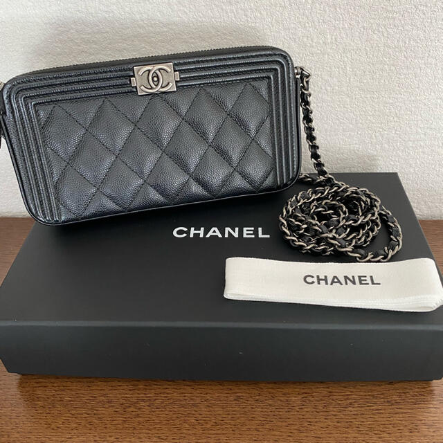 CHANEL(シャネル)のCHANEL ボーイシャネルチェーンウォレット レディースのバッグ(ショルダーバッグ)の商品写真