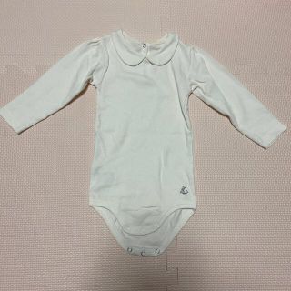 プチバトー(PETIT BATEAU)のPETIT BATEAU  襟付き ロンパース 長袖　12m/74(ロンパース)