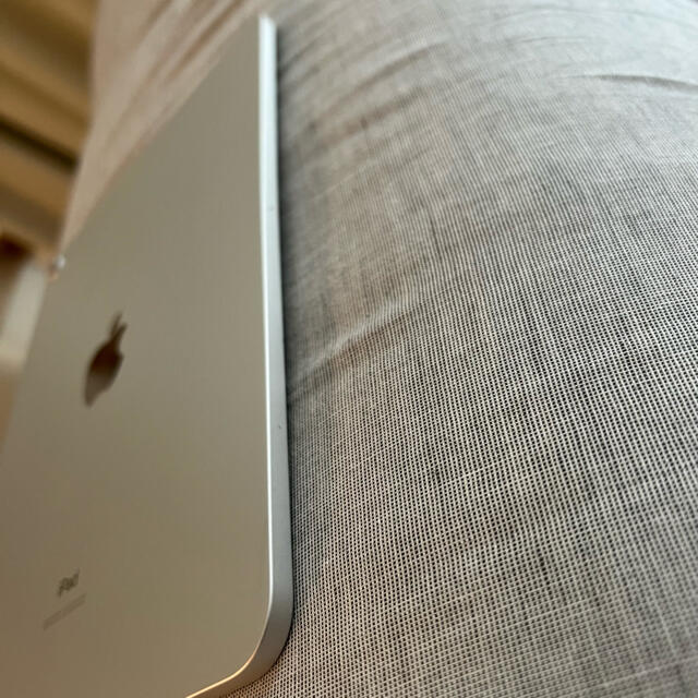 Apple iPad Pro 11インチ Wi-Fi 64GB シルバー