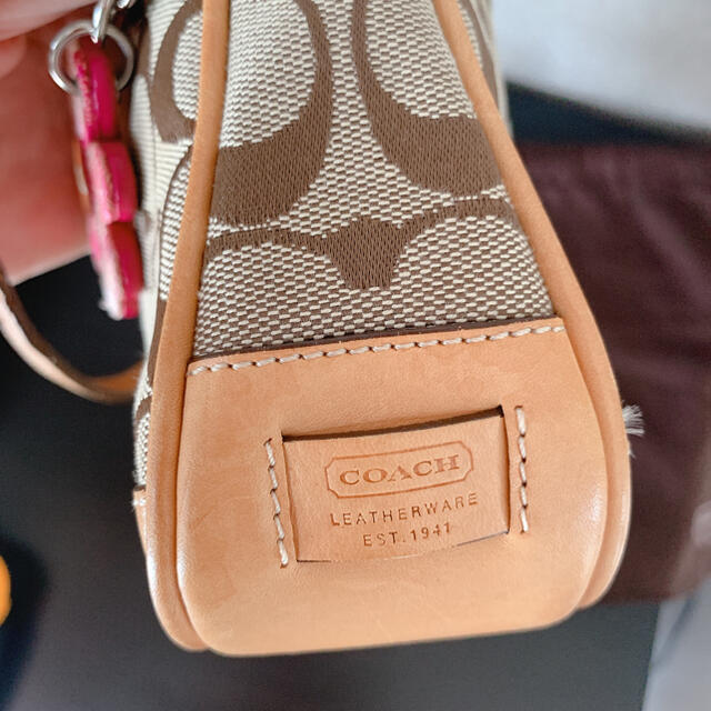 COACH(コーチ)のコーチ　ミニバッグ　COACH キーホルダー付き レディースのバッグ(ハンドバッグ)の商品写真