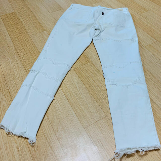 Levi's(リーバイス)のレディース　デニム　ズボン　白 レディースのパンツ(デニム/ジーンズ)の商品写真