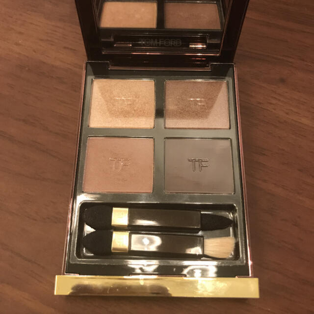 TOM FORD(トムフォード)の⚠️あと数日で削除予定⚠️トム フォード クォード 13 オーキッド ヘイズ … コスメ/美容のベースメイク/化粧品(アイシャドウ)の商品写真