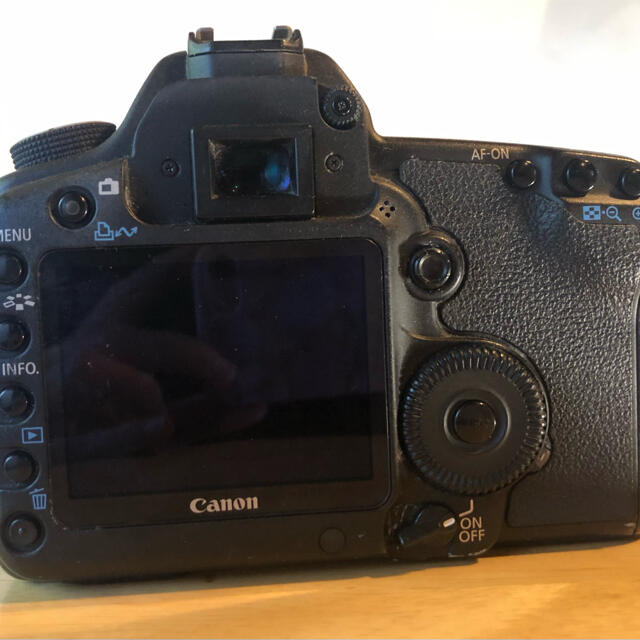 Canon(キヤノン)のCanon EOS 5D MARK2【期間限定値下げ中！】 スマホ/家電/カメラのカメラ(デジタル一眼)の商品写真