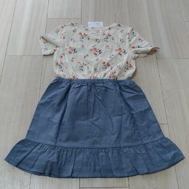 GAP Kids(ギャップキッズ)の新品　GAP　160cm 花柄ワンピース キッズ/ベビー/マタニティのキッズ服女の子用(90cm~)(ワンピース)の商品写真