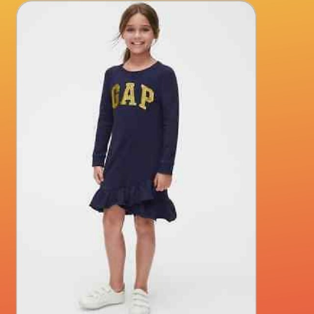 GAP Kids(ギャップキッズ)の新品　GAP 140cm 変身スパンコールグラフィックワンピース キッズ/ベビー/マタニティのキッズ服女の子用(90cm~)(ワンピース)の商品写真