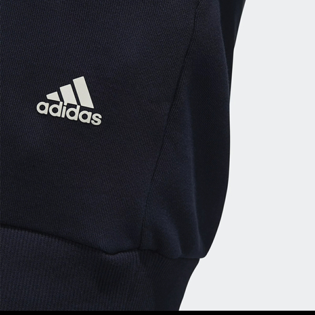 adidas(アディダス)の『新品』アディダス　レディース　トレーナー　ワンピース レディースのトップス(トレーナー/スウェット)の商品写真