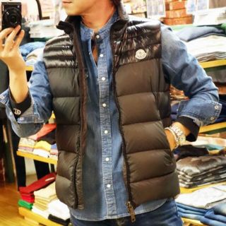 モンクレール　国内正規品　デュプレス　ダウンベスト　MONCLER  ダウン