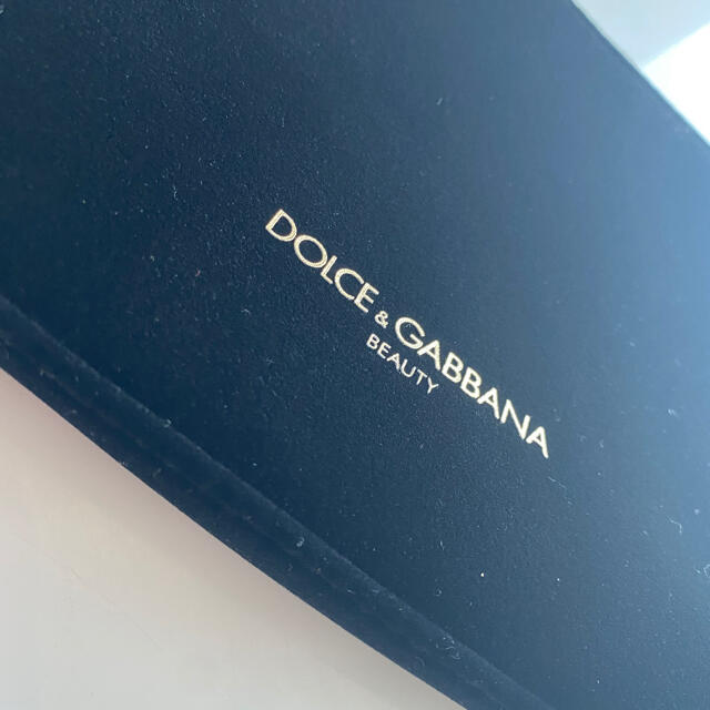 DOLCE&GABBANA(ドルチェアンドガッバーナ)の最終値下げ！DOLCE&GABBANA 化粧ポーチ ノベルティ  レディースのファッション小物(ポーチ)の商品写真