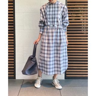 ハイク(HYKE)の20AW HYKE CHECKED BIB FRONT SHIRT DRESS(ロングワンピース/マキシワンピース)