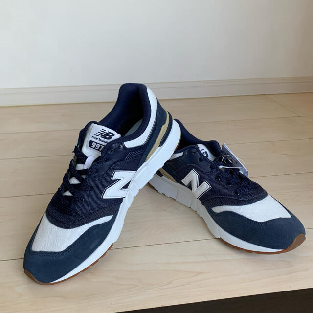 New Balance(ニューバランス)のノウ様専用 箱無し CM997HIQ 26.0 ニューバランス スニーカー メンズの靴/シューズ(スニーカー)の商品写真