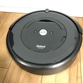 アイロボット(iRobot)のロボット掃除機　ルンバ　e5150 (掃除機)