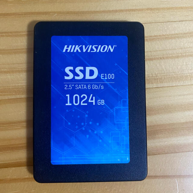 SSD 1TB SATA 7mm 2.5インチ　未使用近い スマホ/家電/カメラのPC/タブレット(PCパーツ)の商品写真