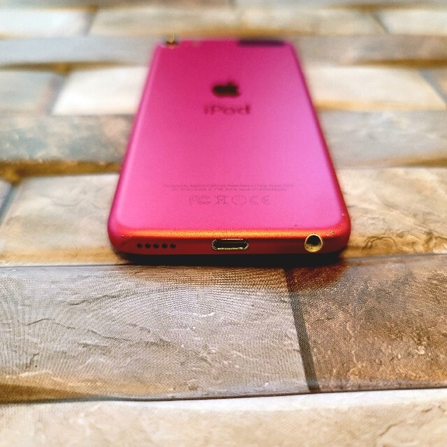 iPod touch(アイポッドタッチ)のiPod Touch 第6世代 16GB MKGX2J/A ピンク スマホ/家電/カメラのオーディオ機器(ポータブルプレーヤー)の商品写真