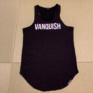 ヴァンキッシュ(VANQUISH)のVANQUISH FITNESS VQ ブラック　タンクトップ　Sサイズ(トレーニング用品)