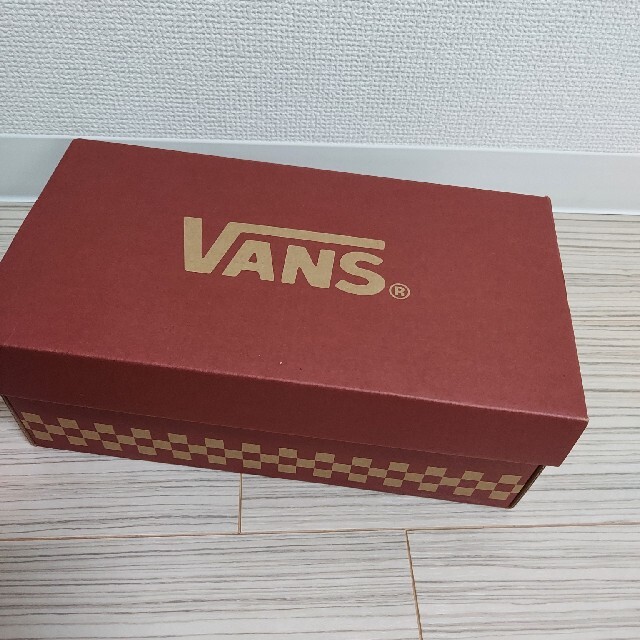 VANS(ヴァンズ)のVANS新品未使用スニーカー レディースの靴/シューズ(スニーカー)の商品写真