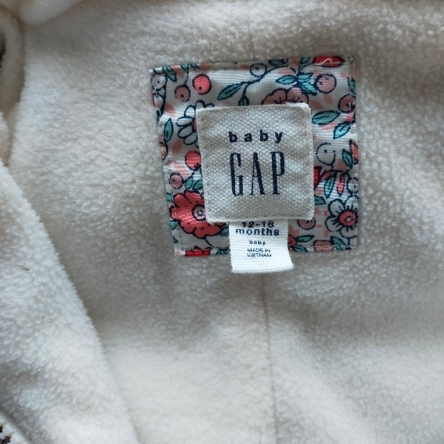 babyGAP(ベビーギャップ)のgap ダウン　カバーオール　80 花柄　ピンク キッズ/ベビー/マタニティのベビー服(~85cm)(カバーオール)の商品写真