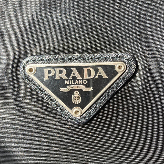 PRADA(プラダ)のリュック  黒　ブラック　プラダ レディースのバッグ(リュック/バックパック)の商品写真