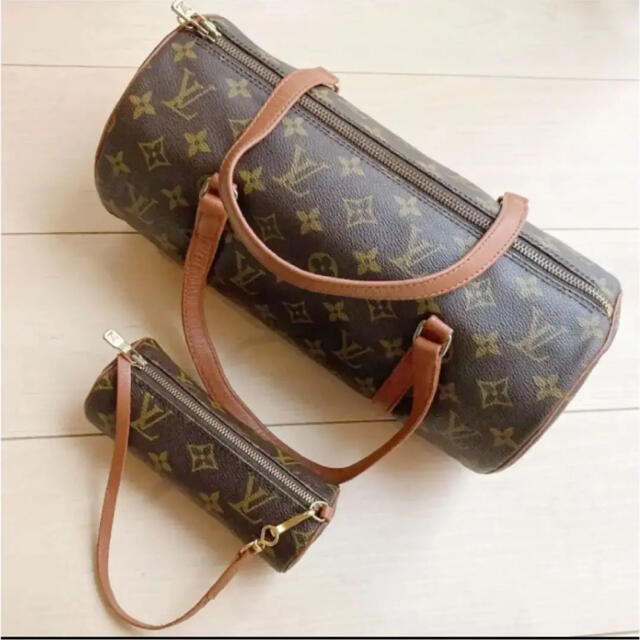 LOUIS VUITTON(ルイヴィトン)のLOUIS VUITTON パピヨン　ポーチ付き　美品　ルイヴィトン レディースのバッグ(ハンドバッグ)の商品写真