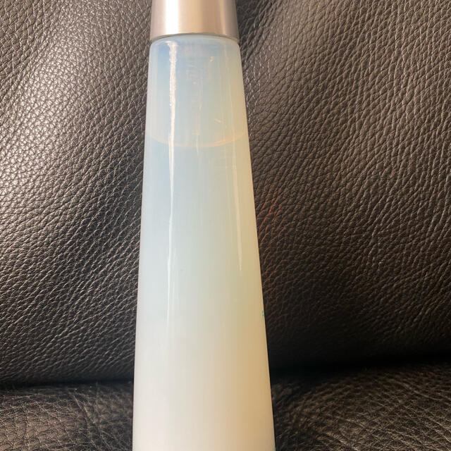 ISSEY MIYAKE(イッセイミヤケ)の入手困難ロードイッセイリフレクションインアドロップオードトワレ　50ml コスメ/美容の香水(ユニセックス)の商品写真