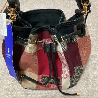 バーバリーブルーレーベル(BURBERRY BLUE LABEL)のブルーレーベルクレストブリッジショルダー巾着(ショルダーバッグ)