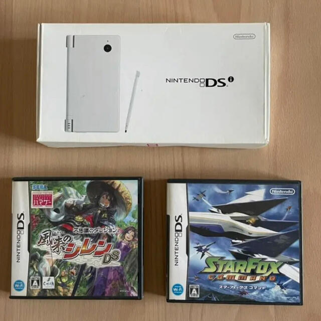 ニンテンドーDS(ニンテンドーDS)のニンテンドーDSi ホワイト 本体 箱付き ソフト付 エンタメ/ホビーのゲームソフト/ゲーム機本体(携帯用ゲーム機本体)の商品写真