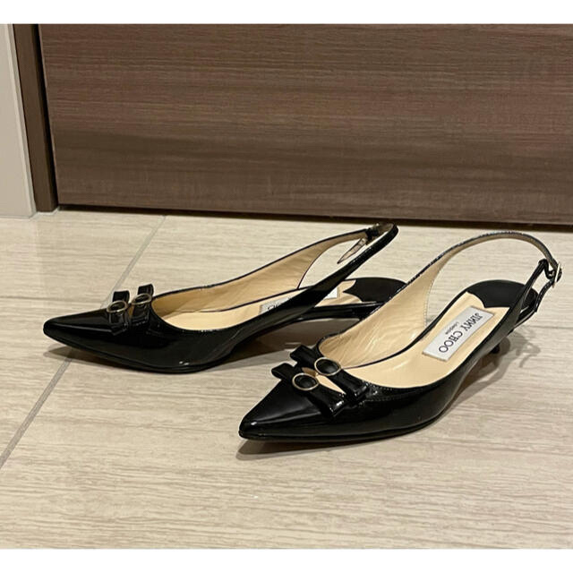 JIMMY CHOO(ジミーチュウ)のJimmy chooジミーチュウパンプス黒色 表記サイズ36（23cm）♪  レディースの靴/シューズ(ハイヒール/パンプス)の商品写真