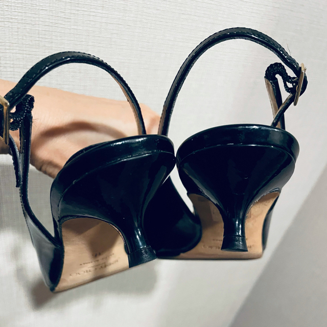 JIMMY CHOO(ジミーチュウ)のJimmy chooジミーチュウパンプス黒色 表記サイズ36（23cm）♪  レディースの靴/シューズ(ハイヒール/パンプス)の商品写真