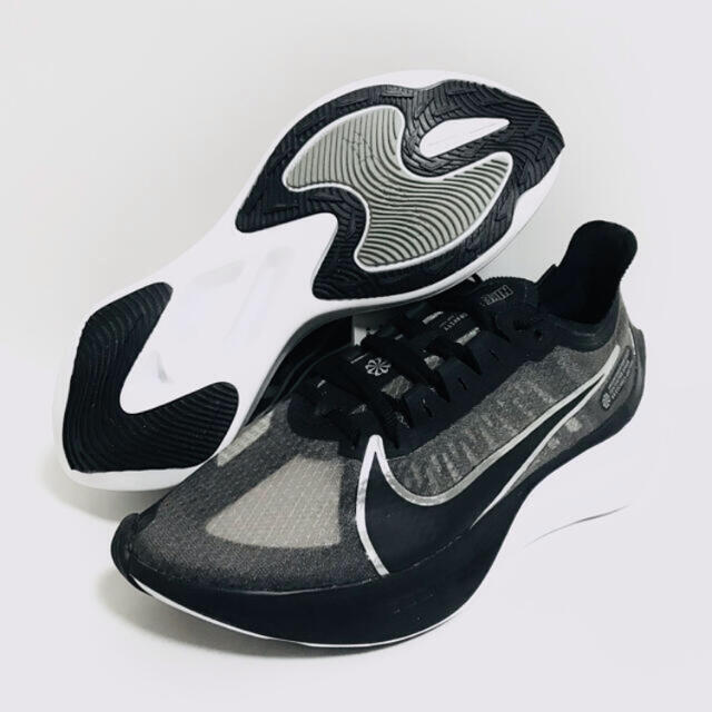 【お買い得】NIKE ZOOM GRAVITY 24.0cm（箱無お値引き可能）