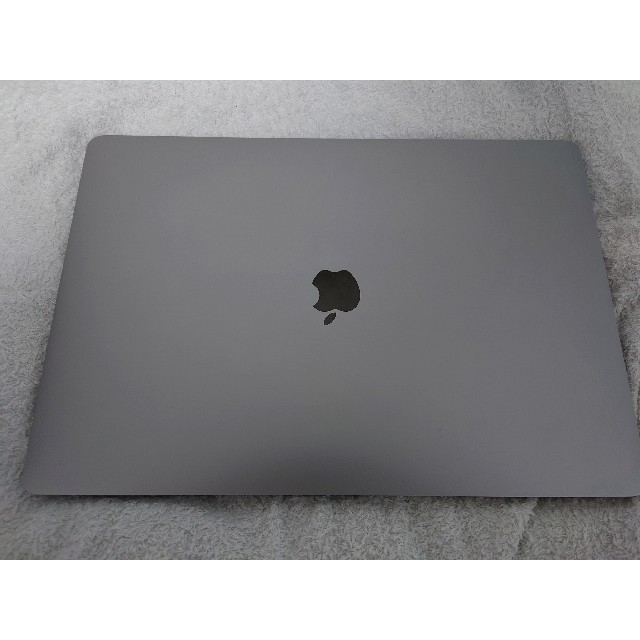 16インチMacBook Pro　スペースグレイ