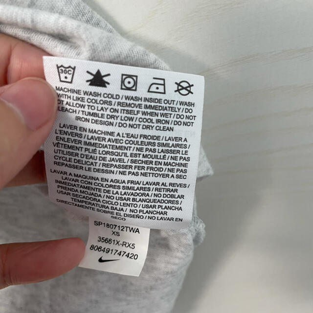 NIKE(ナイキ)のNIKE ナイキ ×RED SOXレッドソックス ロゴTシャツ メンズのトップス(Tシャツ/カットソー(半袖/袖なし))の商品写真