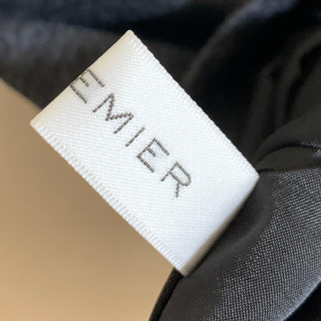 M-premier(エムプルミエ)のM-PREMIER エムプルミエ タイトスカート ダークグレー 34 S レディースのスカート(ひざ丈スカート)の商品写真