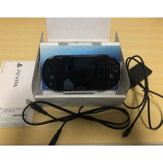 [美品]Vita 2000 8Gのメモリーカード8ギガ付属SAOソフト付属