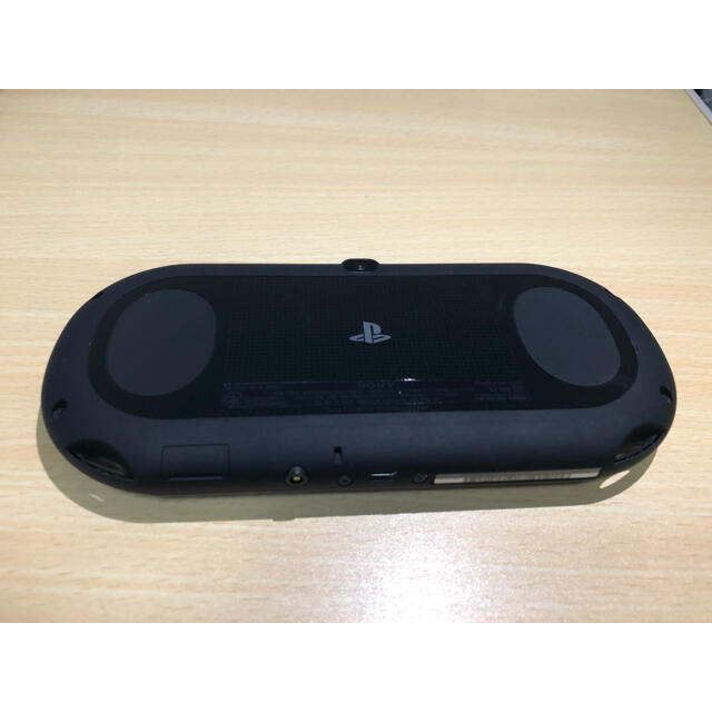 PlayStation Vita - PSVITA PCH-2000 メモリーカード8gb付き ソフト2本