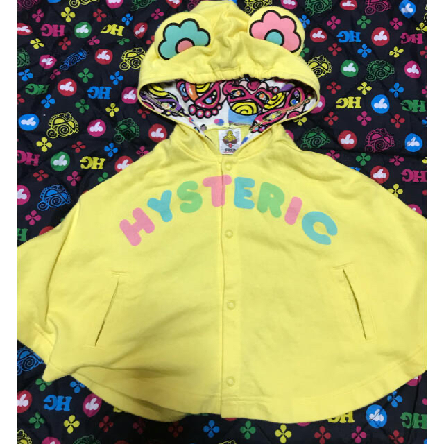 HYSTERIC MINI(ヒステリックミニ)のポンチョ　イエロー　⭐️ キッズ/ベビー/マタニティのキッズ服女の子用(90cm~)(ジャケット/上着)の商品写真