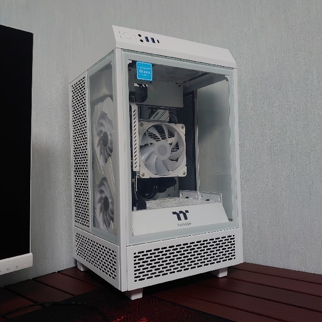 タワー型白いゲーミング自作PC RTX3060tiの通販 by ぷる蔵's shop｜ラクマ